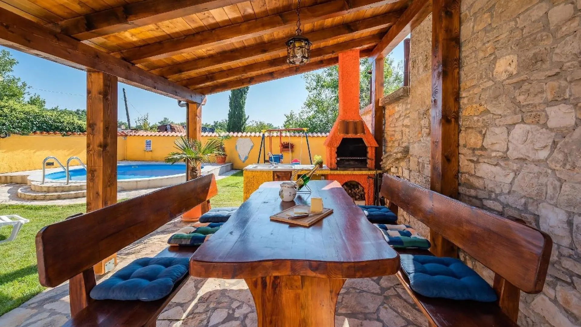 Ferienhaus Mit Privatpool Fuer 5 Personen Ca 60 Qm In Mali Vareski, Istrien Suedkueste Von Istrien