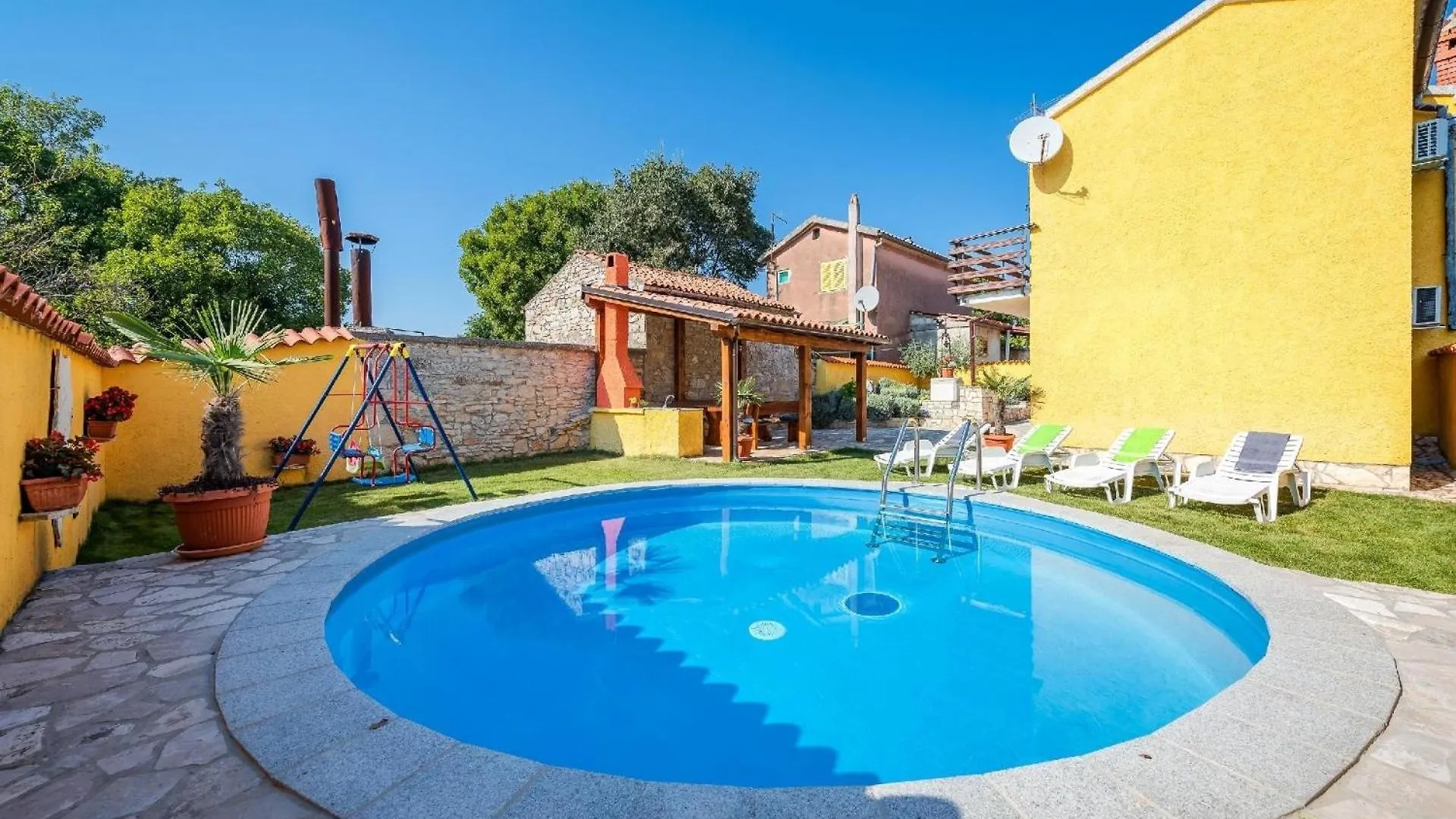 Holiday home Ferienhaus Mit Privatpool Fuer 5 Personen Ca 60 Qm In Mali Vareski, Istrien Suedkueste Von Istrien